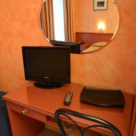 מילאנו Hotel Aurora חדר תמונה