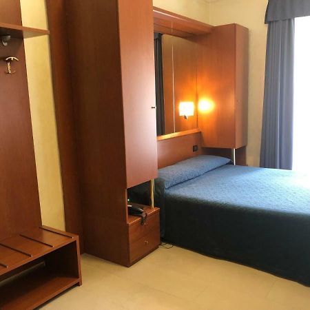 מילאנו Hotel Aurora מראה חיצוני תמונה