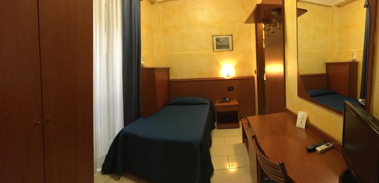 מילאנו Hotel Aurora מראה חיצוני תמונה