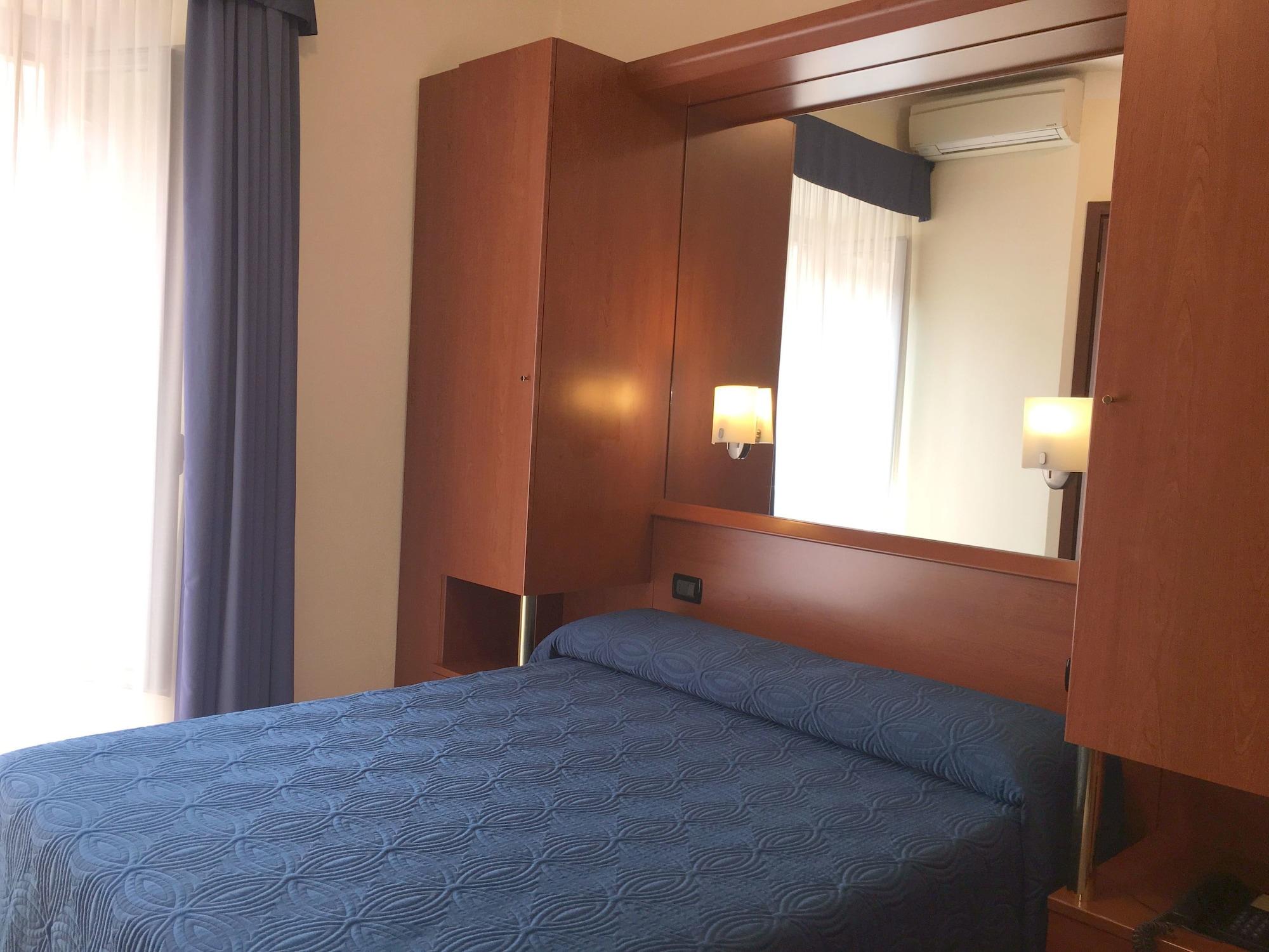 מילאנו Hotel Aurora מראה חיצוני תמונה
