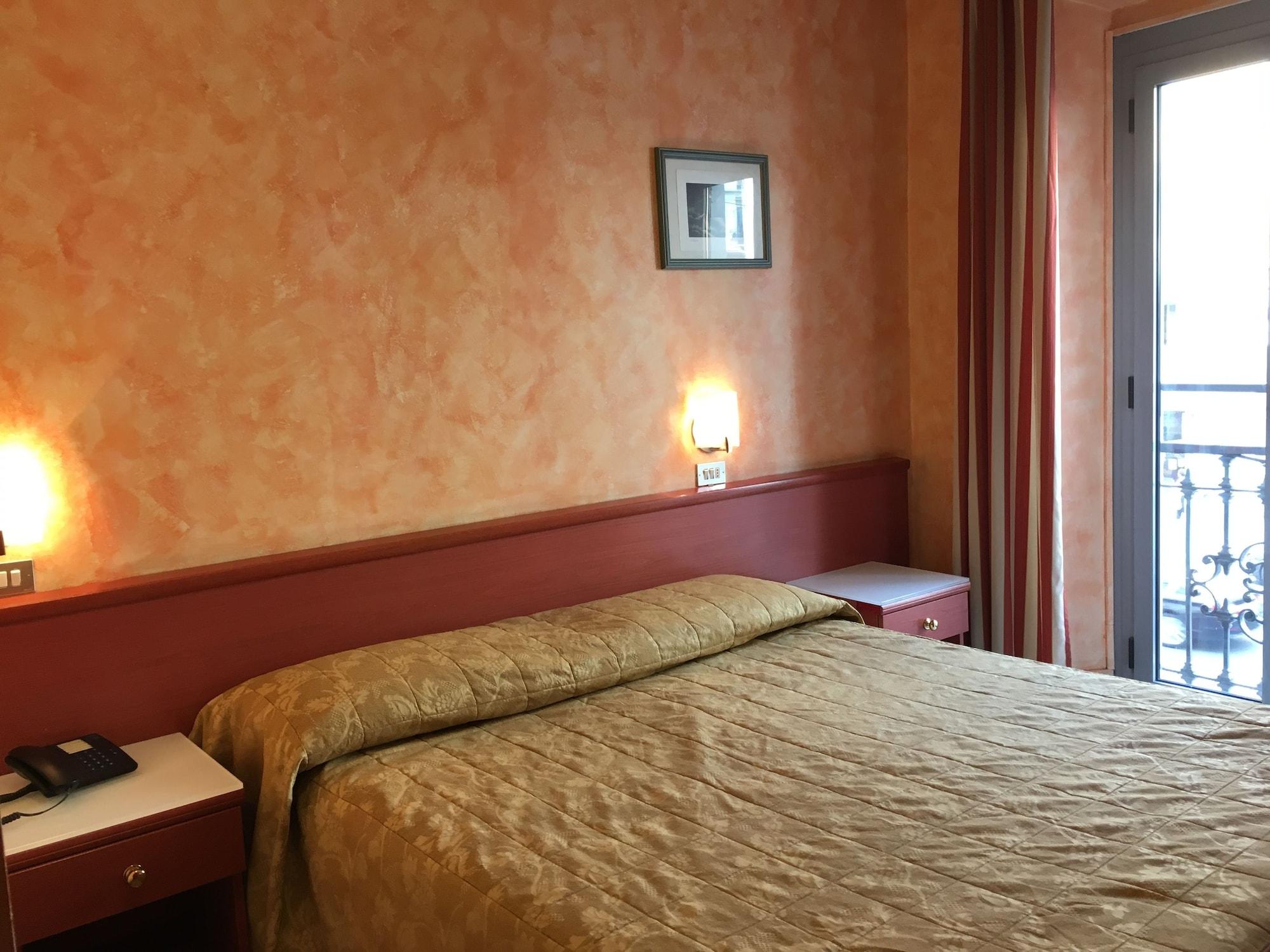 מילאנו Hotel Aurora מראה חיצוני תמונה