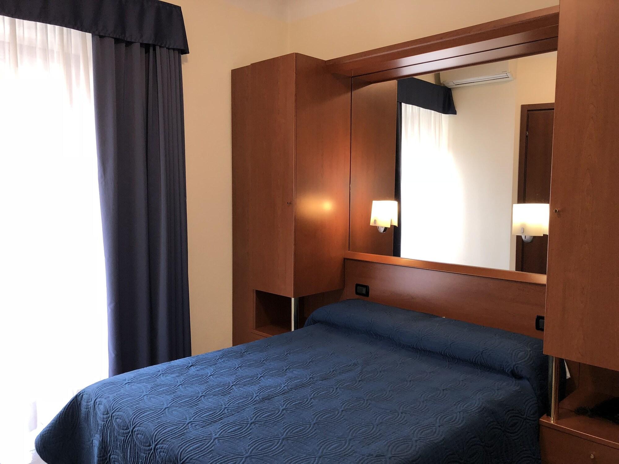 מילאנו Hotel Aurora מראה חיצוני תמונה