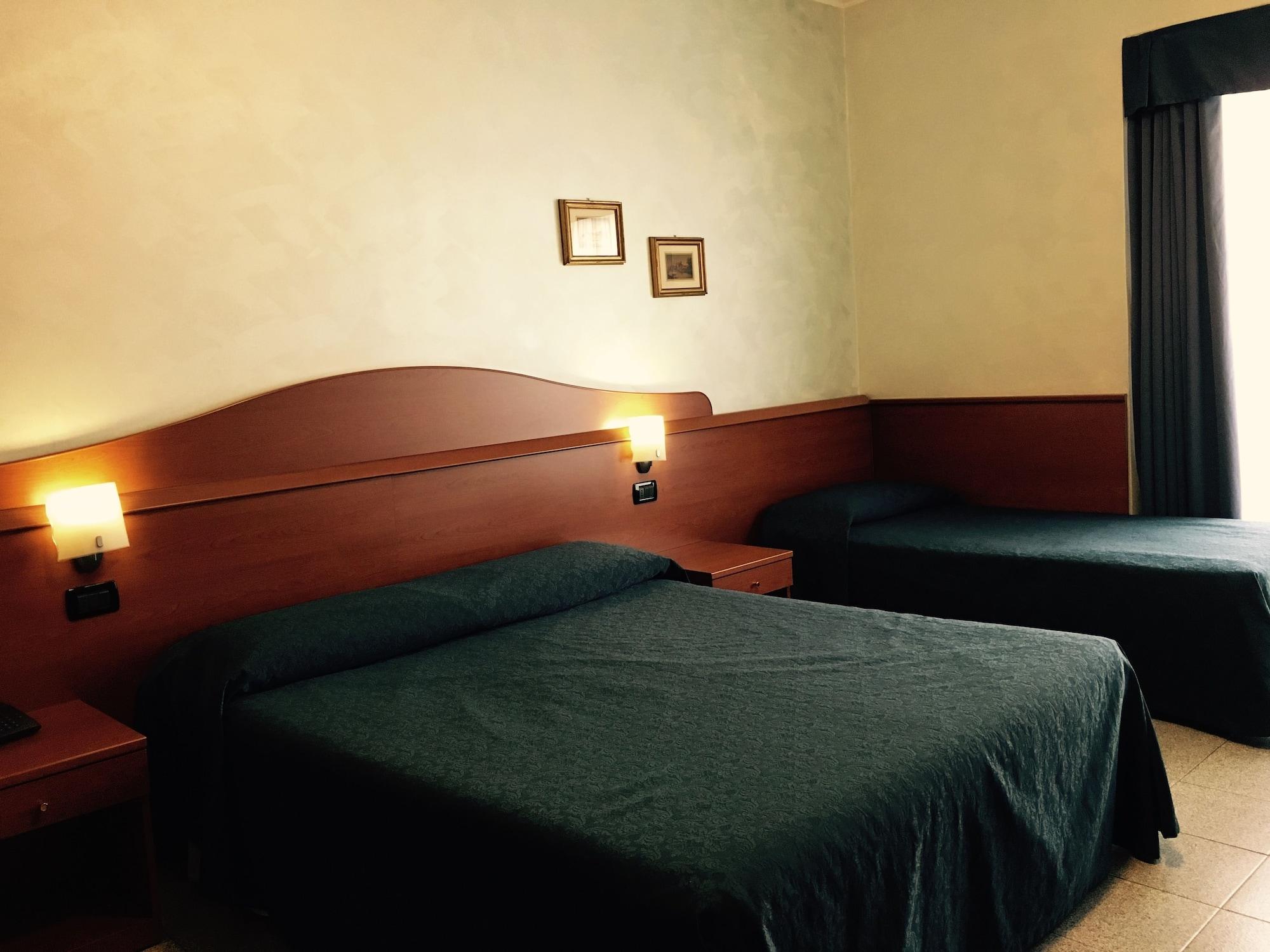 מילאנו Hotel Aurora מראה חיצוני תמונה
