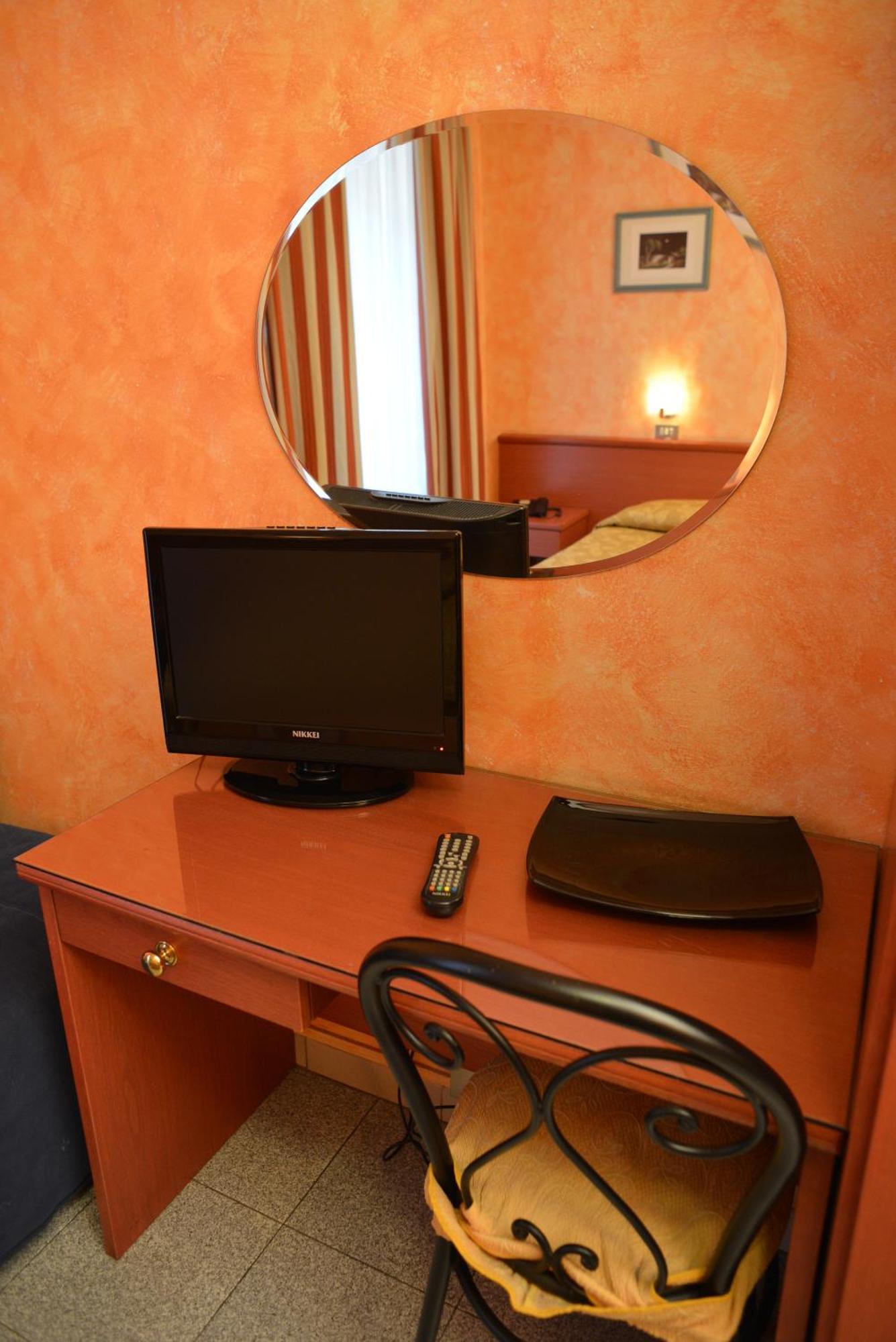 מילאנו Hotel Aurora חדר תמונה
