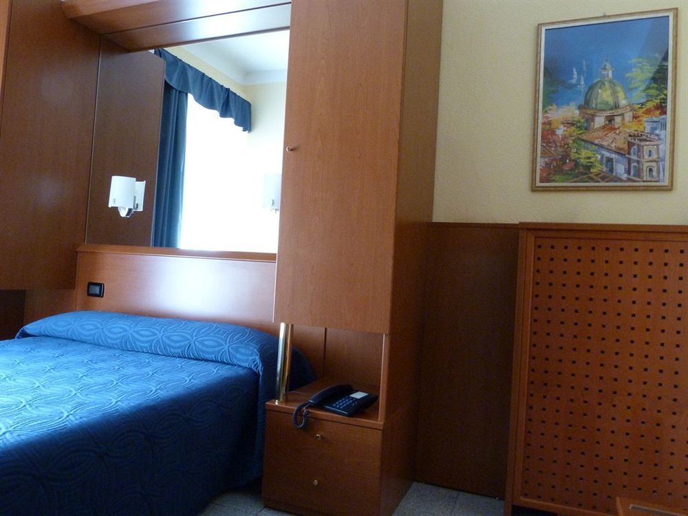מילאנו Hotel Aurora מראה חיצוני תמונה